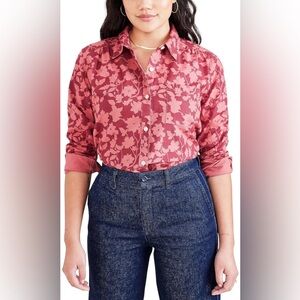 New! Dockers Women's long sleeve Button-up